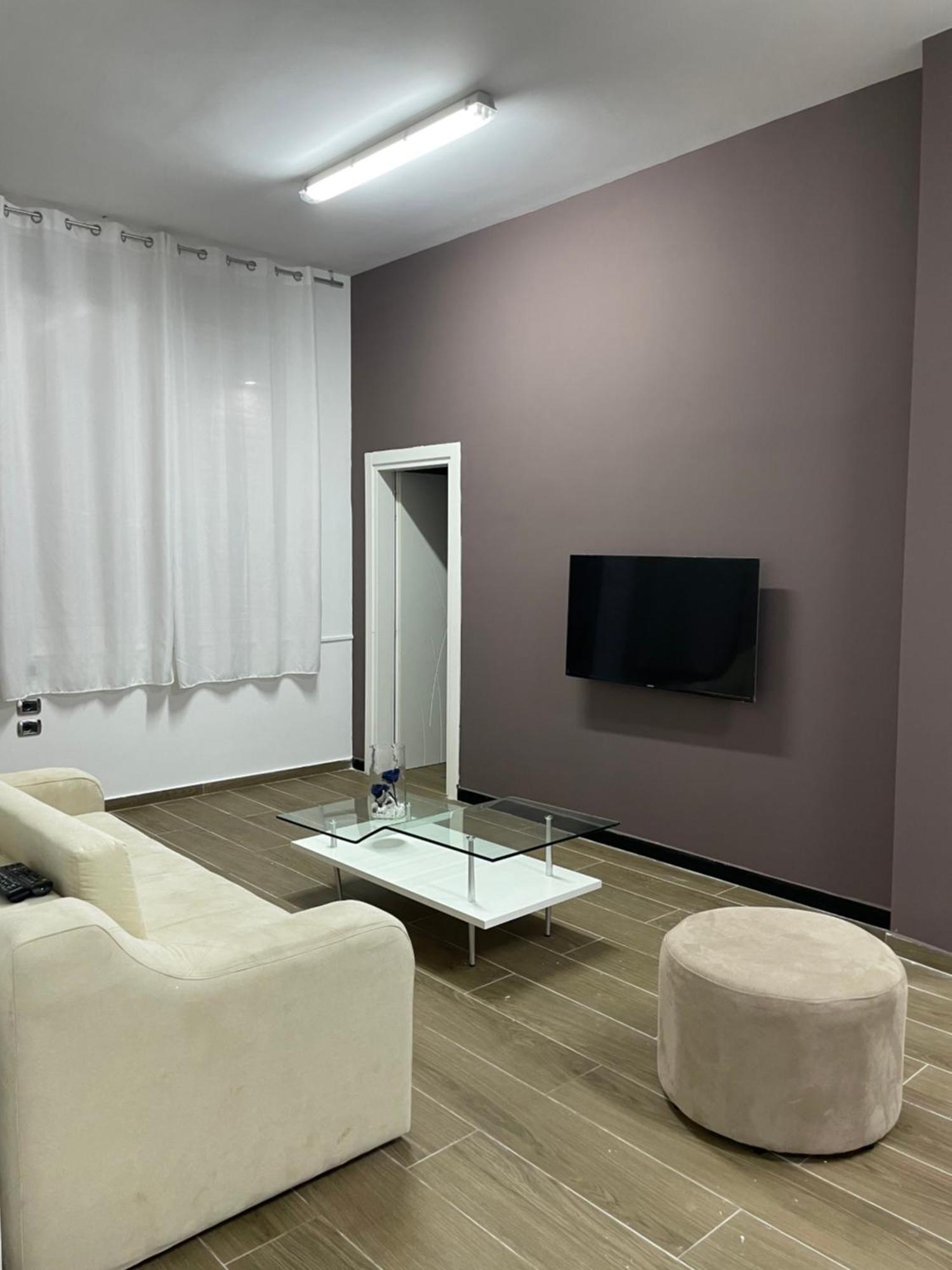 Gold Apartament Влёра Экстерьер фото